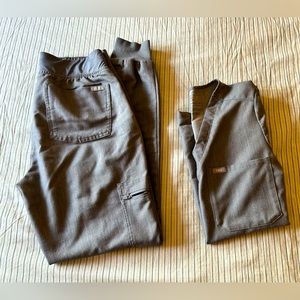 FIGS Graphite Joggers/Catarina Top Set